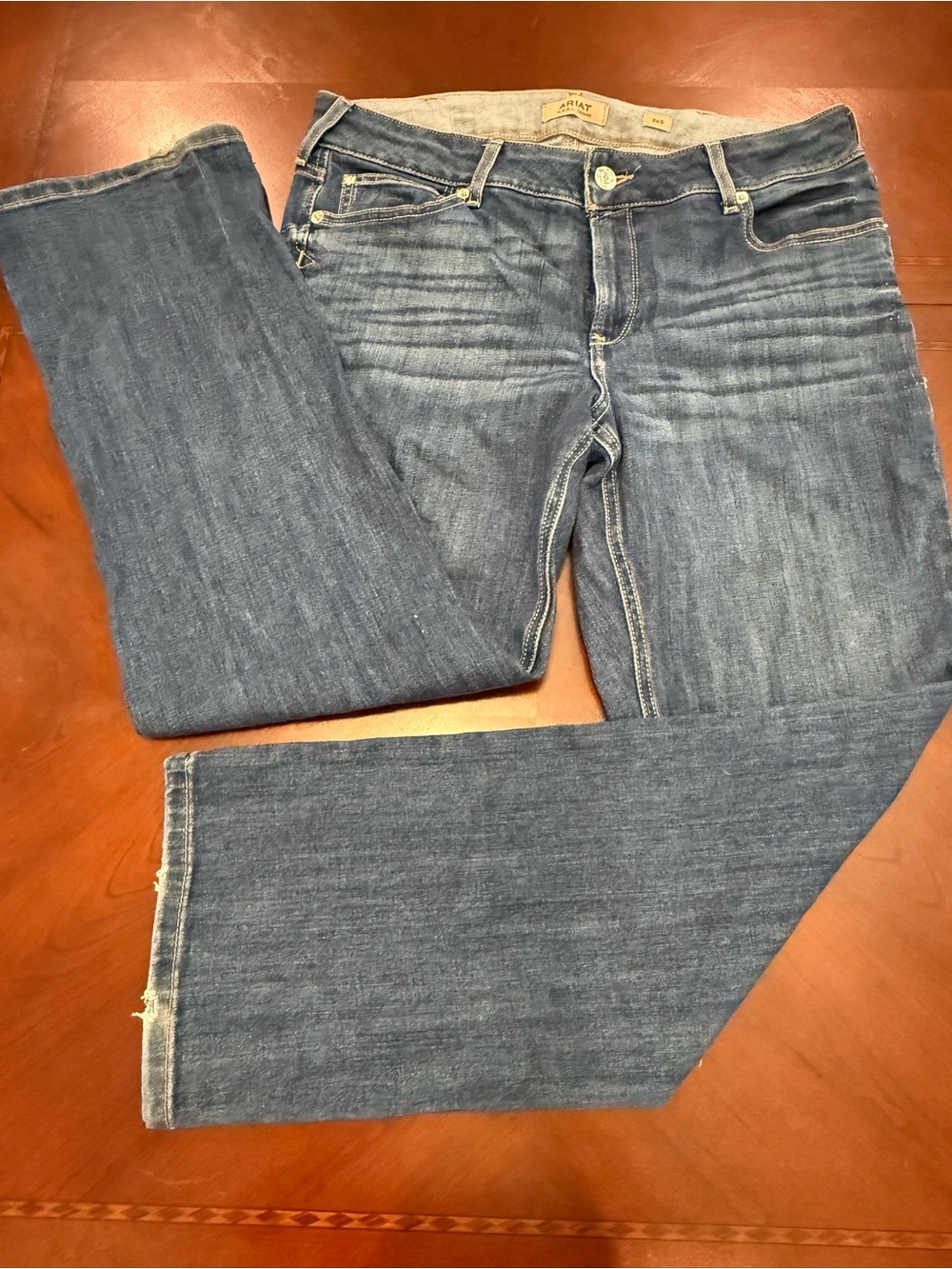 Ariat R.E.A.L Women's Blue Straight-Leg Jeans 34S